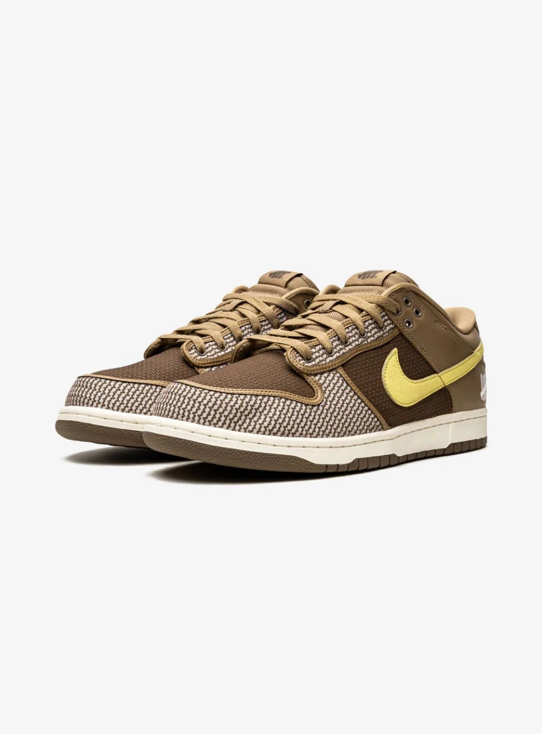 Nike Dunk Low SP Undefeated Canteen Dunk vs. AF1 Pack