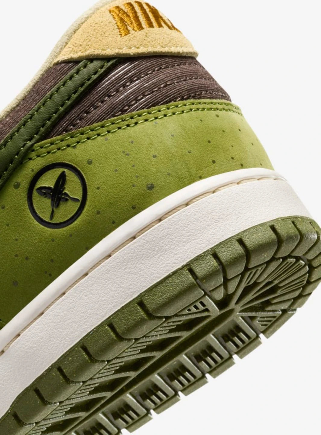 Nike SB Dunk Low Yuto Horigome Matcha