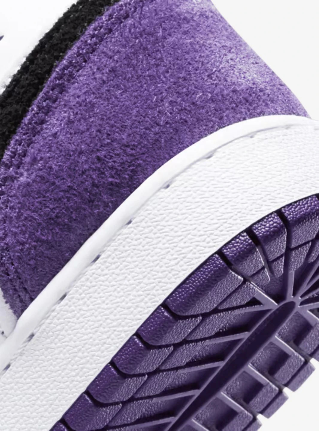Air Jordan 1 Mid SE Purple