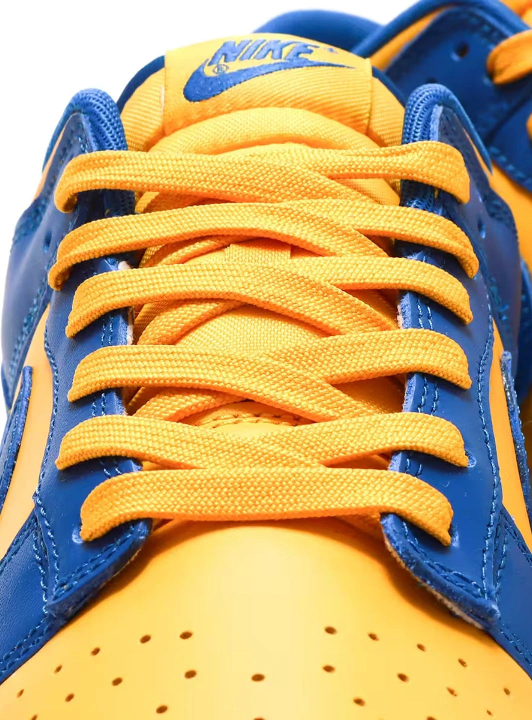 Nike Dunk Low UCLA