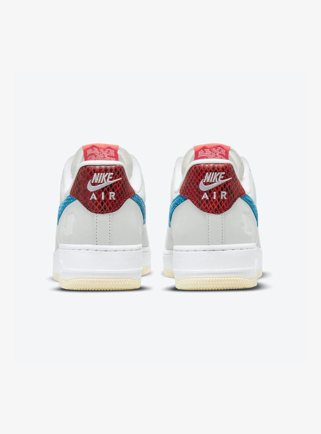 Nike Air Force 1 Low SP Undefeated 5 On It Dunk vs. AF1