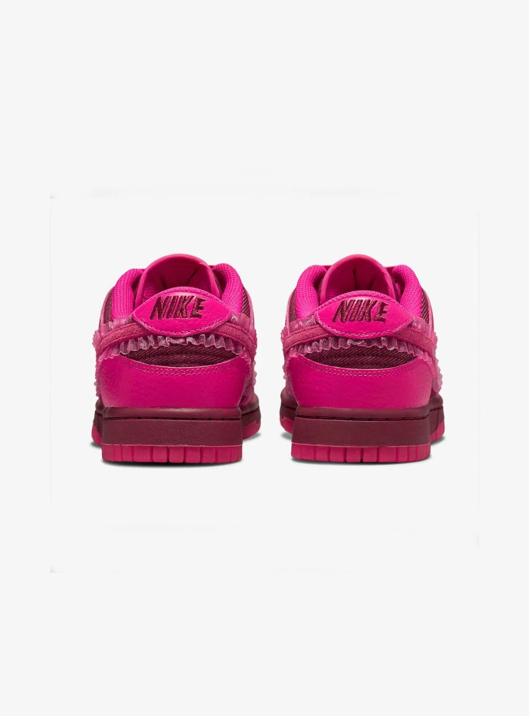 Nike Dunk Low Valentine's Day (2022) (W)